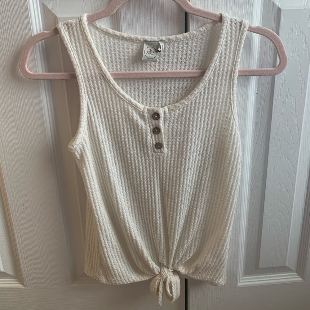 A white tank top!